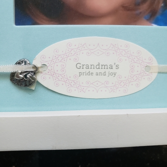 💕3/$20 CLOSET CLEAROUT Hallmark Grandma's Pride and Joy Picture frame - Picture 2 of 3